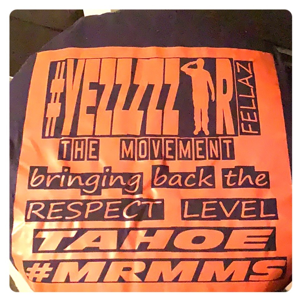 NWOT graphic tshirt. Positive message shirt